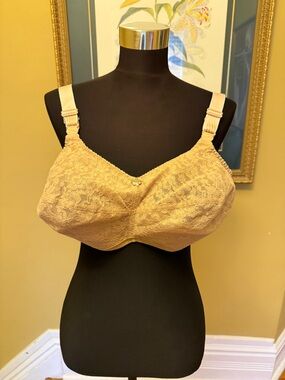 1950’s vintage bullet bra 34G